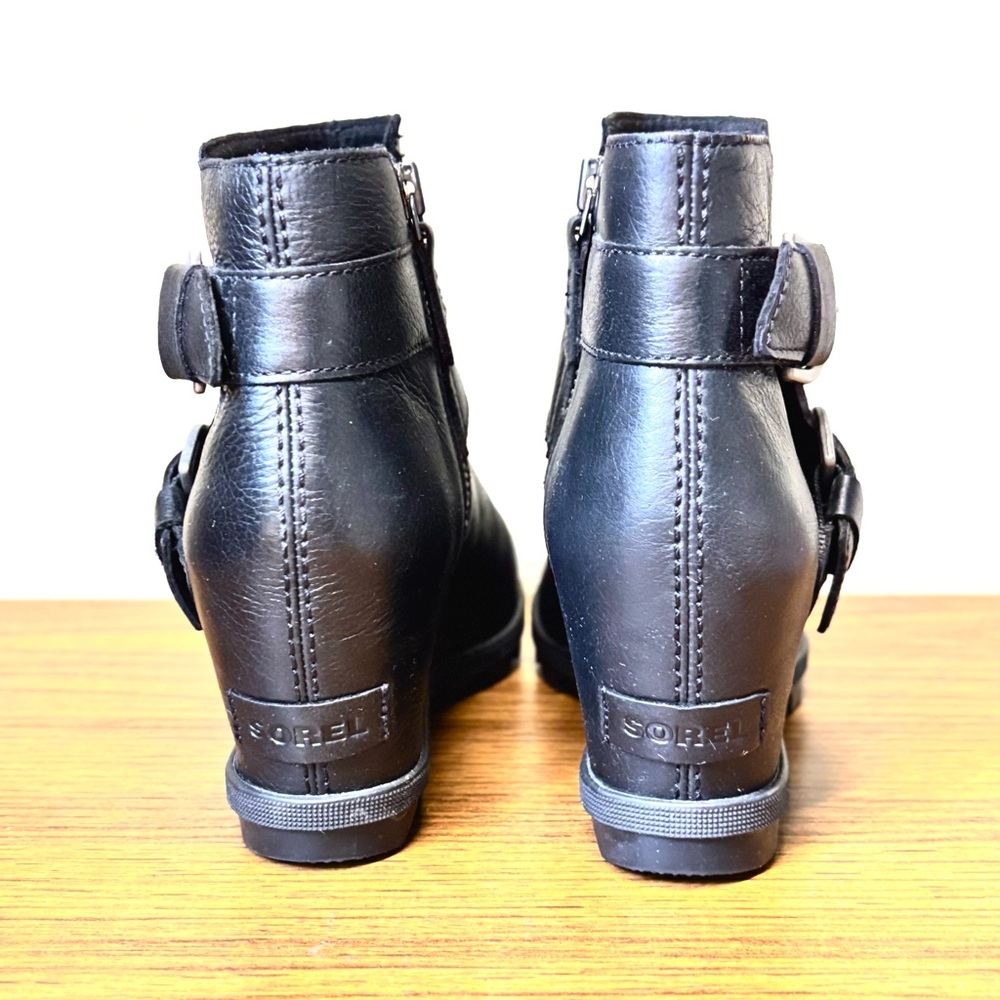 Sorel Women s Joan of Arctic Wedge II Buckle Boots
Rain - Waterproof Black Sz 9 - Picture 4 of 9